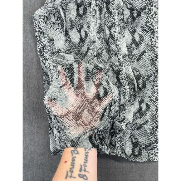 Sheer Snakeskin Print Sleeveless Blouse New York & Company Women L Gray Black - Picture 3 of 9